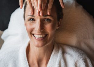 gesichtsmassage-beauty-massagen-wellnesshotel-schoenruh-0747-dj