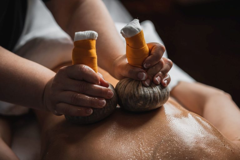 stempelmassage-massage-wellnesshotel-schoenruh-0836-dj
